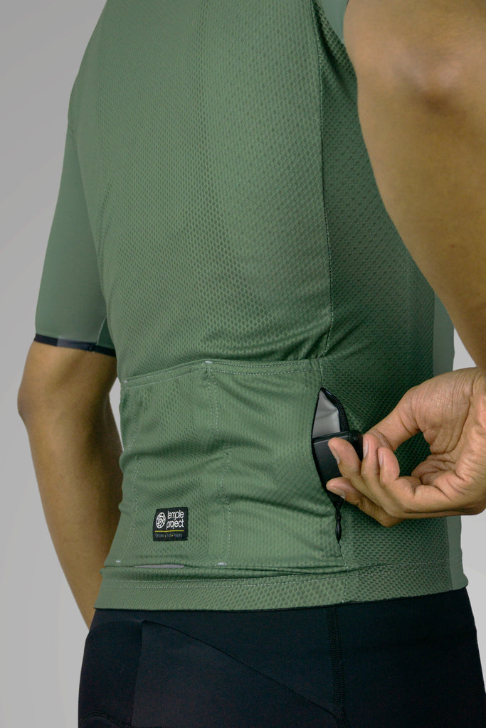 Best cycling jersey, stylish cycling jersey, aero cycling jersey